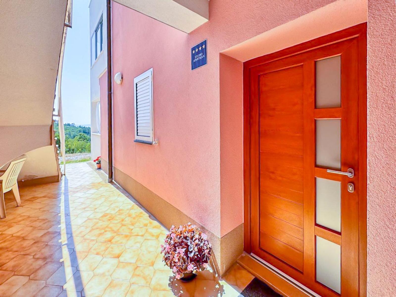 Studio Vesna With A Terrace And Sea View غاباس المظهر الخارجي الصورة