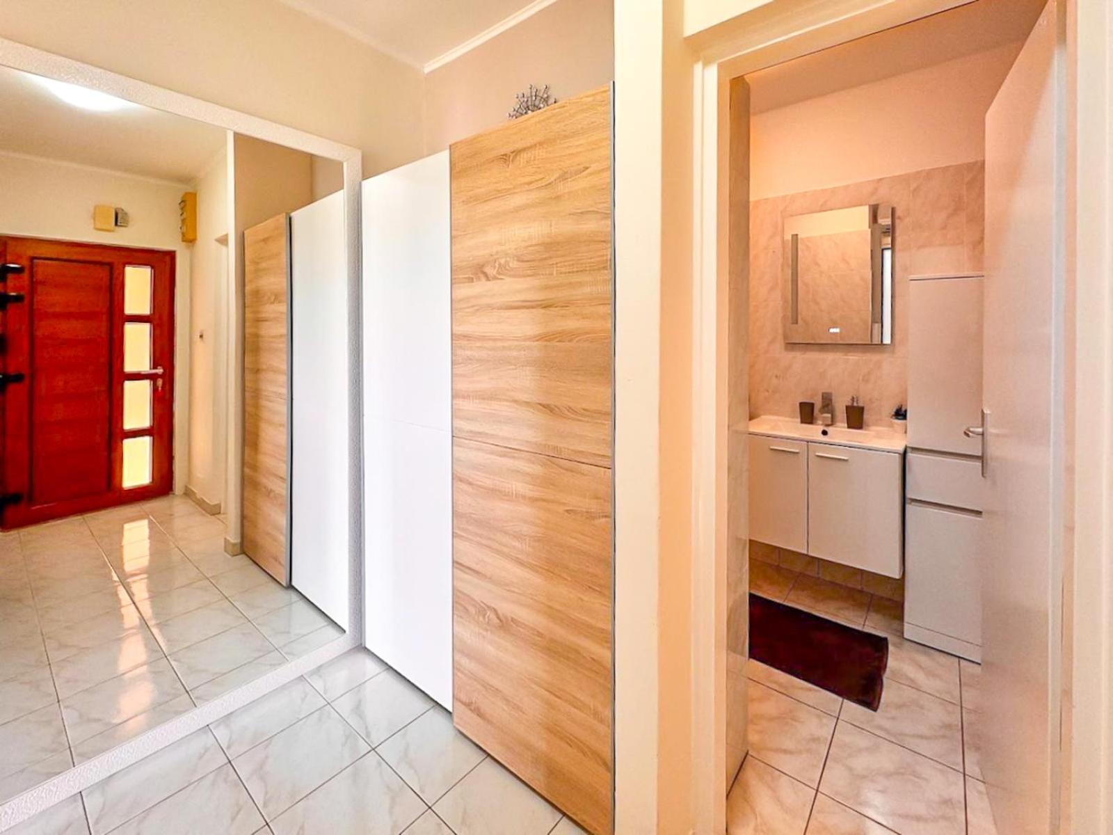 Studio Vesna With A Terrace And Sea View غاباس المظهر الخارجي الصورة